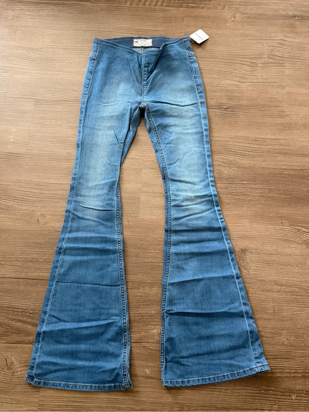 NWT Free People Pull On Flare Jeans 24 Short Blue Stretch Denim